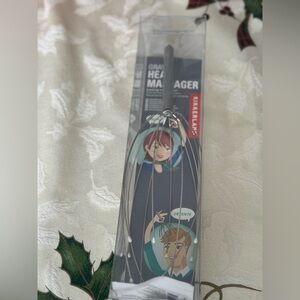 Kikkerland Gray Head Massager